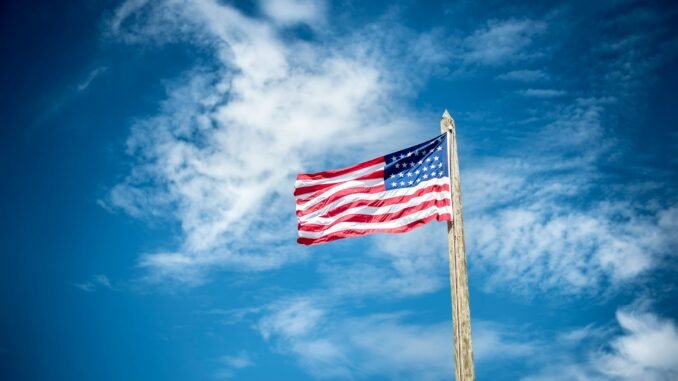 Democrats Create Group To Support US VP Crypto