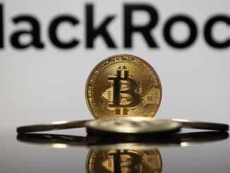Bitcoin Funds Drop $319 Million as Investors Line Up to Short
